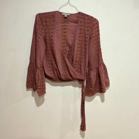 American Eagle Outfitters Tops - American Eagle pink rose top size:XS